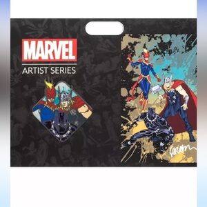 Disney MARVEL Artist Series LR Pin~Thor, Captain Marvel, Black Panther NEW